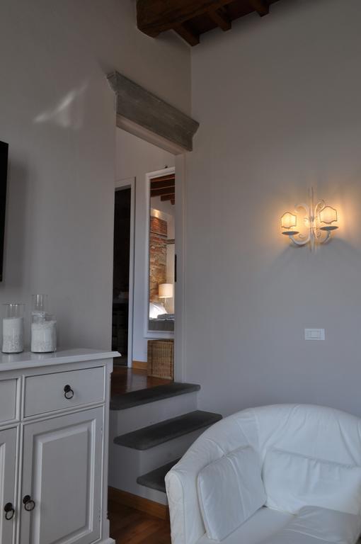 Borgo San Frediano - Flo Apartments Флоренция Экстерьер фото